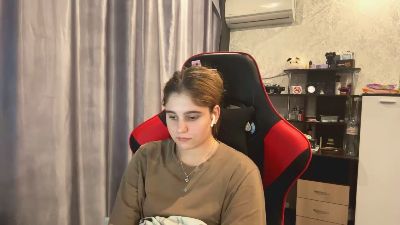 AguedaHoltz Live Image