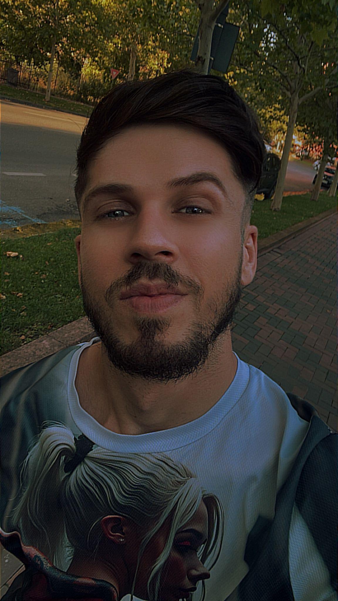 JonahShaw Live Image