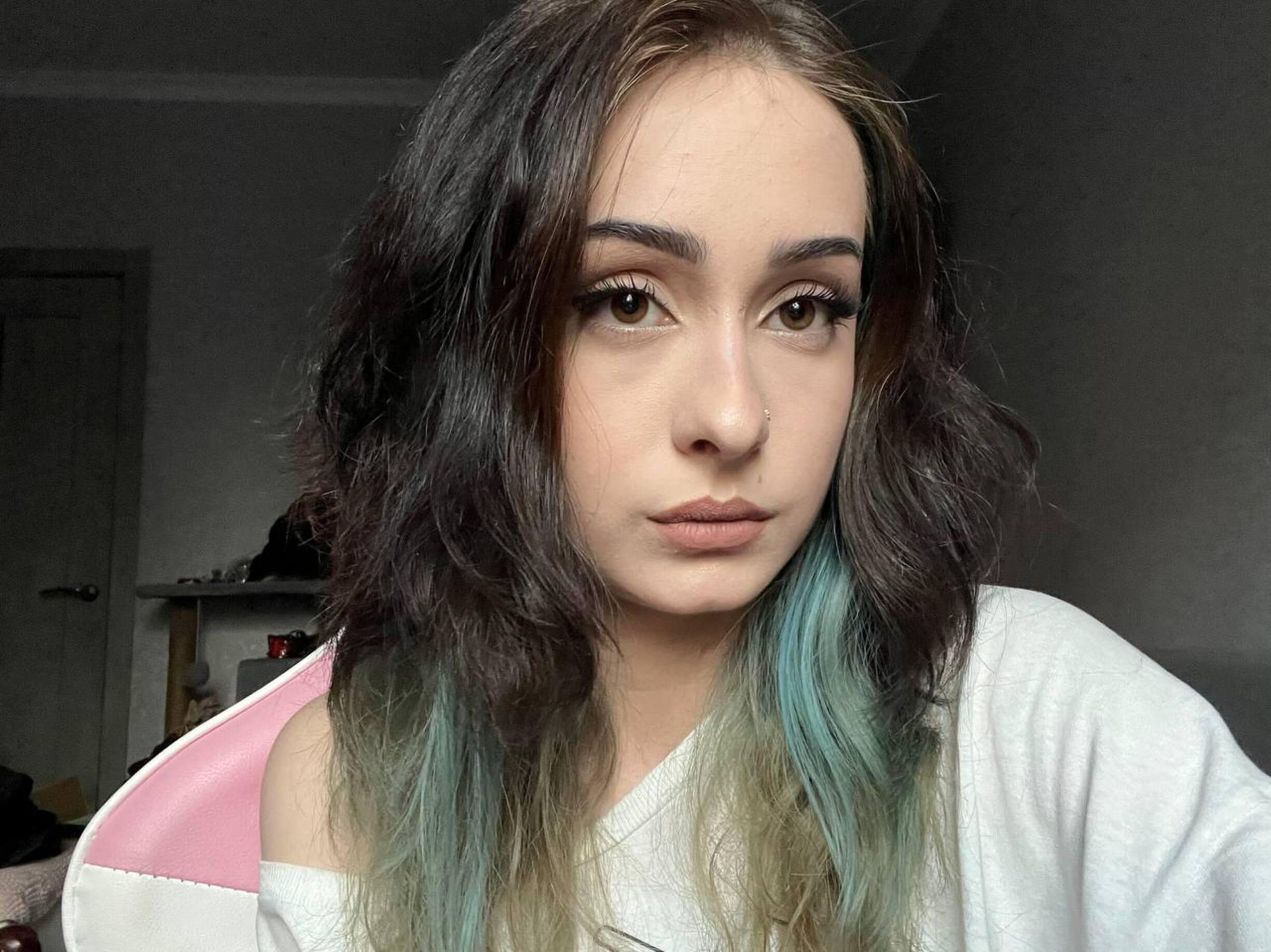 MariePomplun Live Image