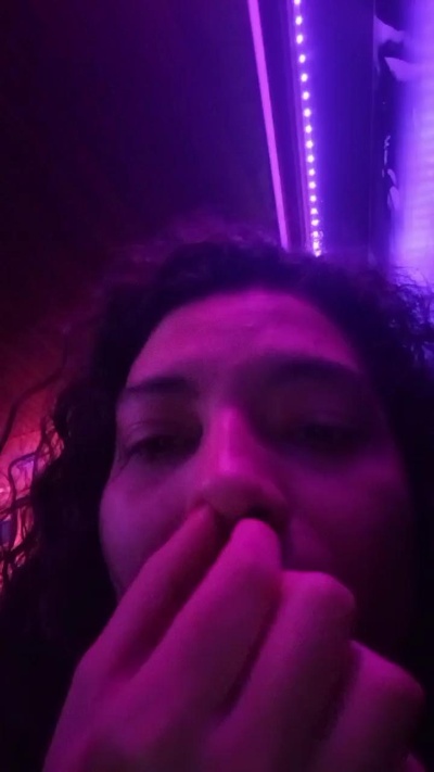 Morenamil000 Live Image