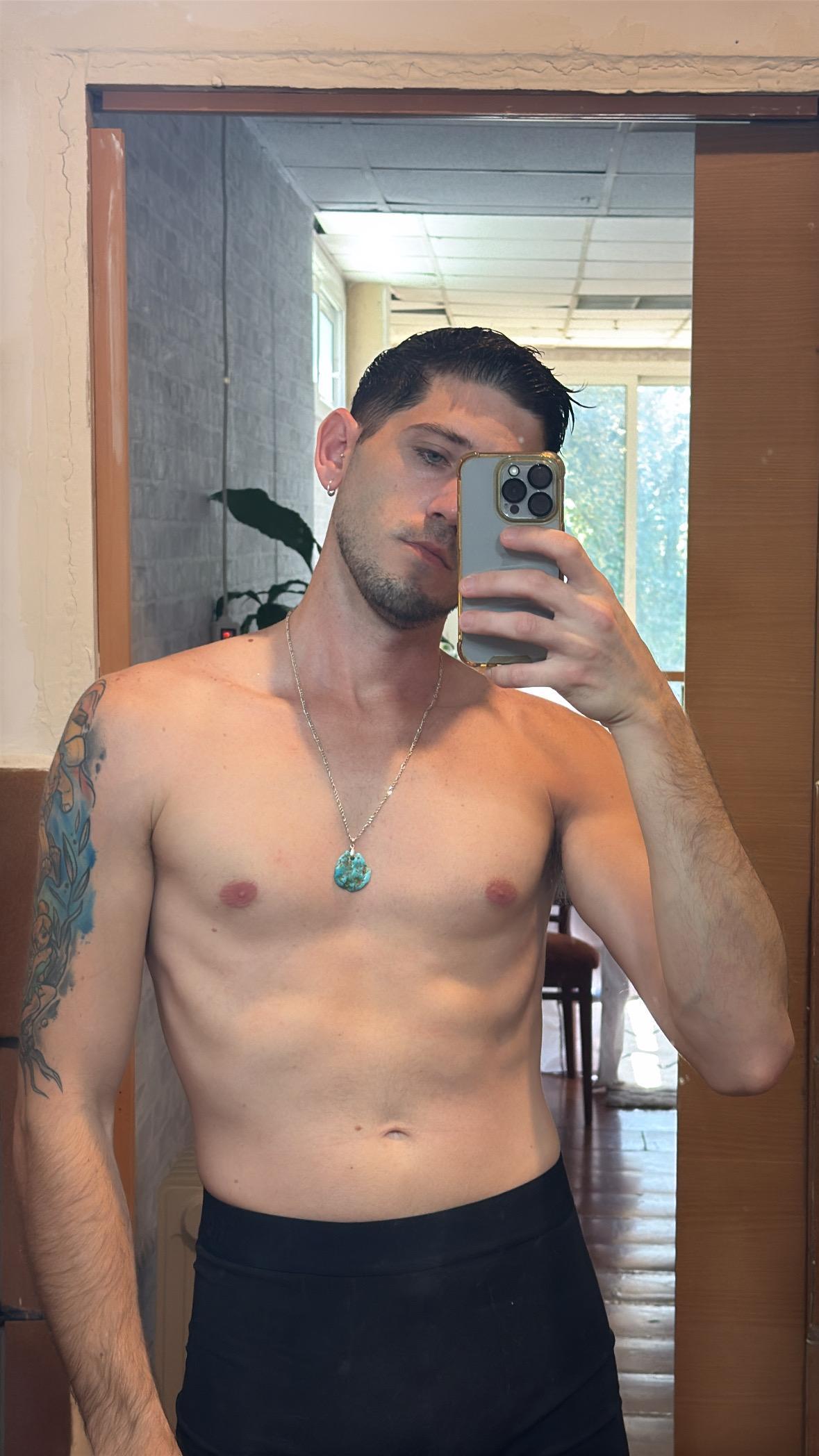 guapotravieso19 Live Image