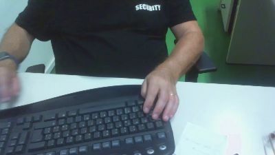 me__slave Live Image