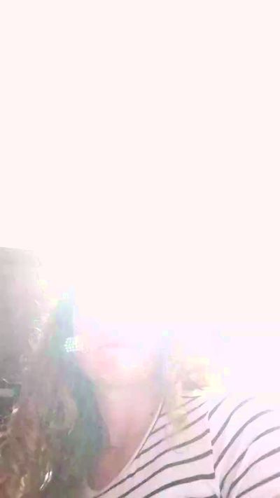 BeautifulAzh live from United States