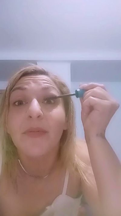Bebota27 live from Argentina
