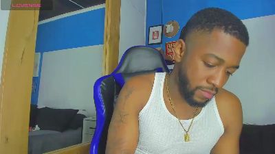 Drake_Nassir4 live from Colombia