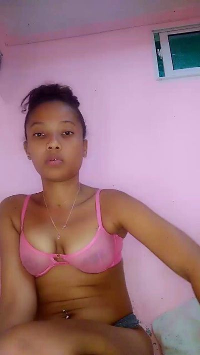 Ellah1 live from Madagascar