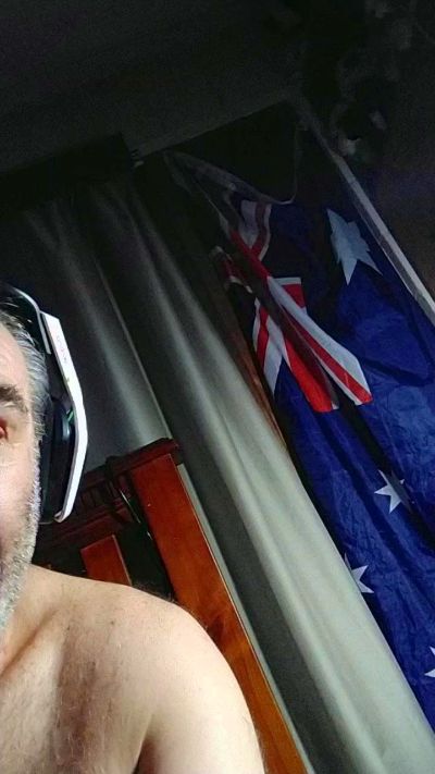 Hairy_Wookiee live from Australia
