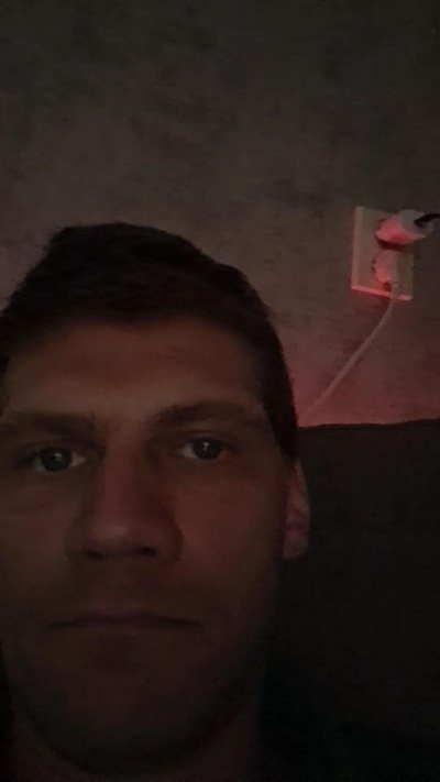 Hotsexyboy89 live from Netherlands