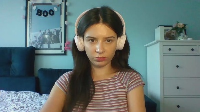 LariceSweetgirl live from Germany