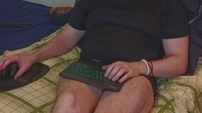 LongDong_4_You live from Germany