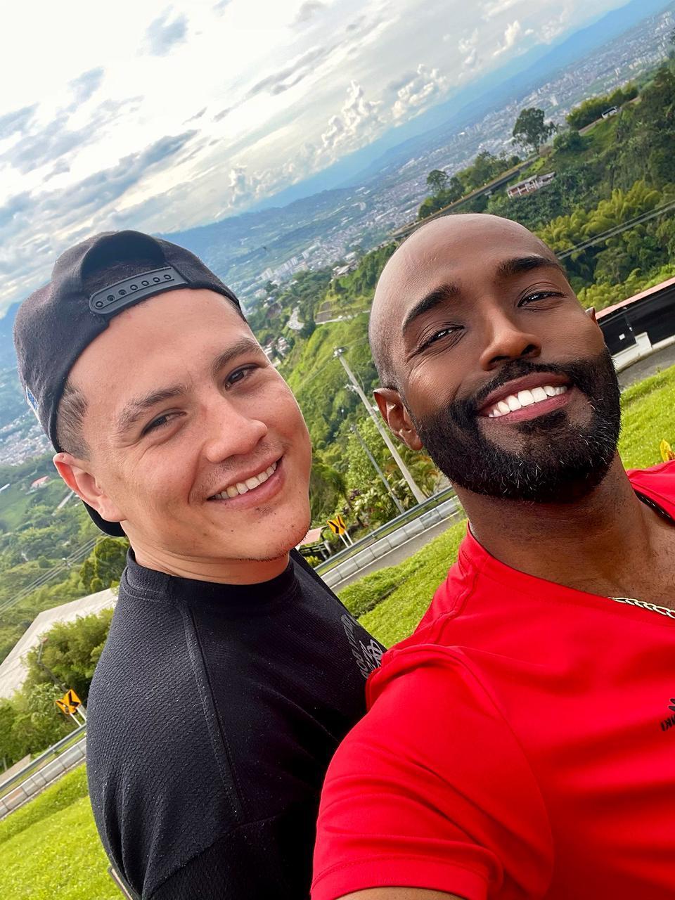 MalikAndEthan live from Colombia