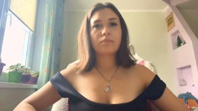 MarchelleKnier live from France