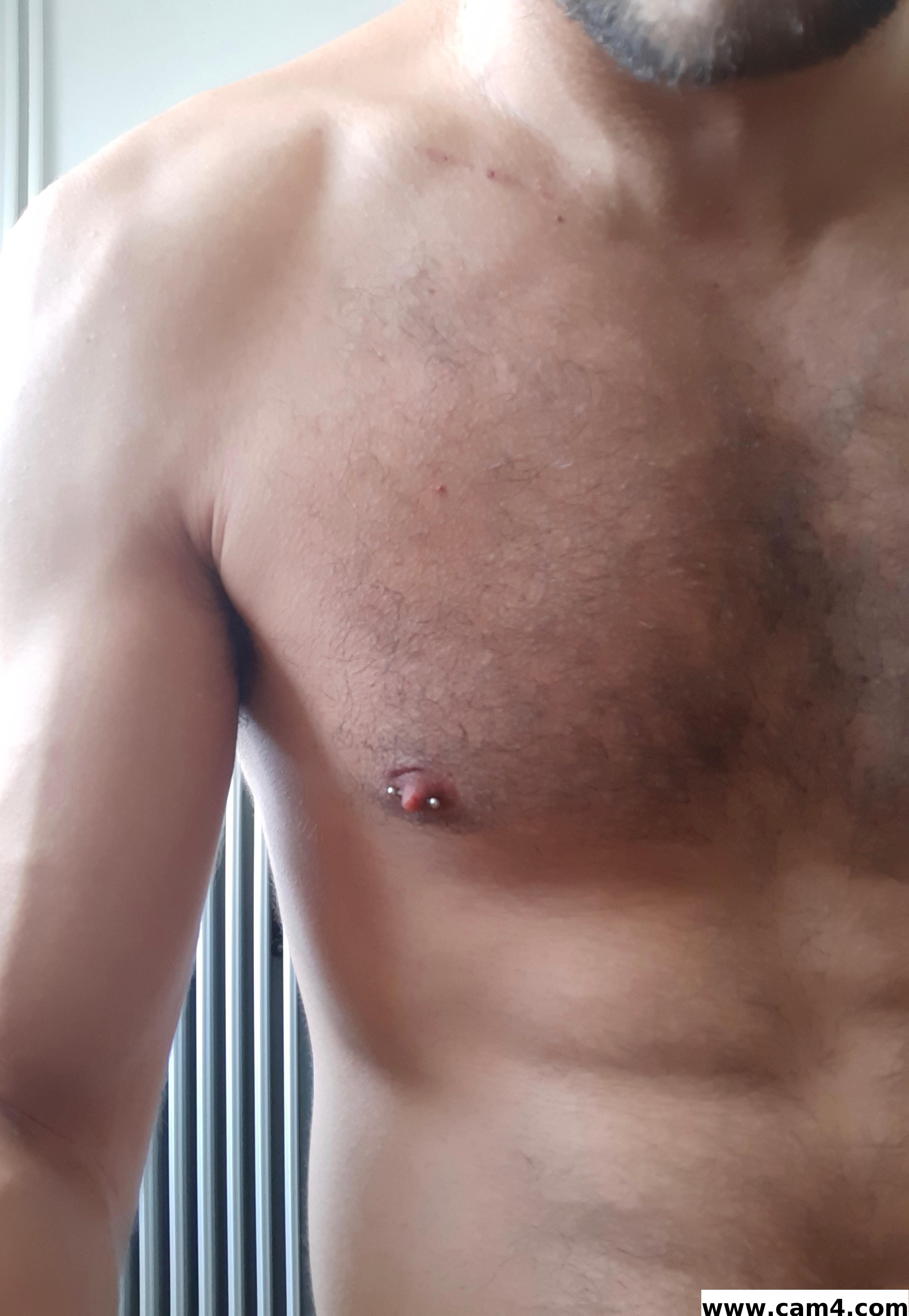 MenplayXL live from Greece