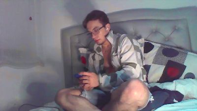 Mikescobar23 live from Colombia