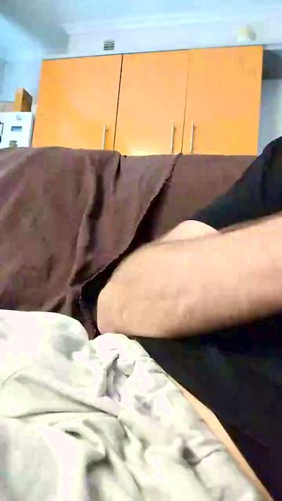 Rogerto86 live from Spain