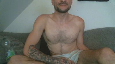 RonnyRonnsen36 live from Germany
