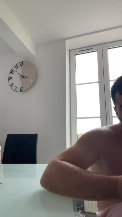 Rxzmo08 live from France