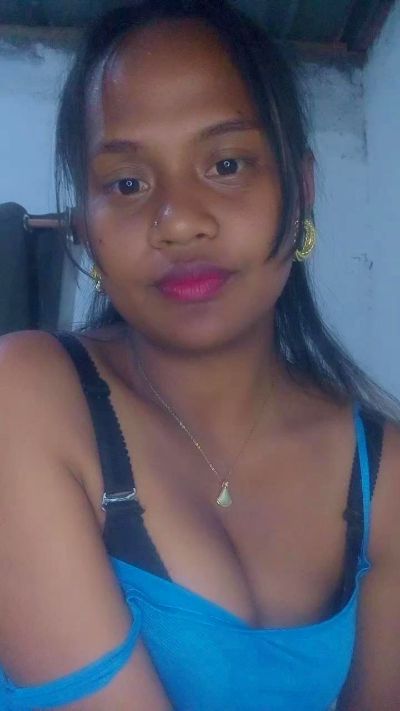 Sharonne07 live from Madagascar