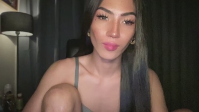 Simmi_Simmi live from United States