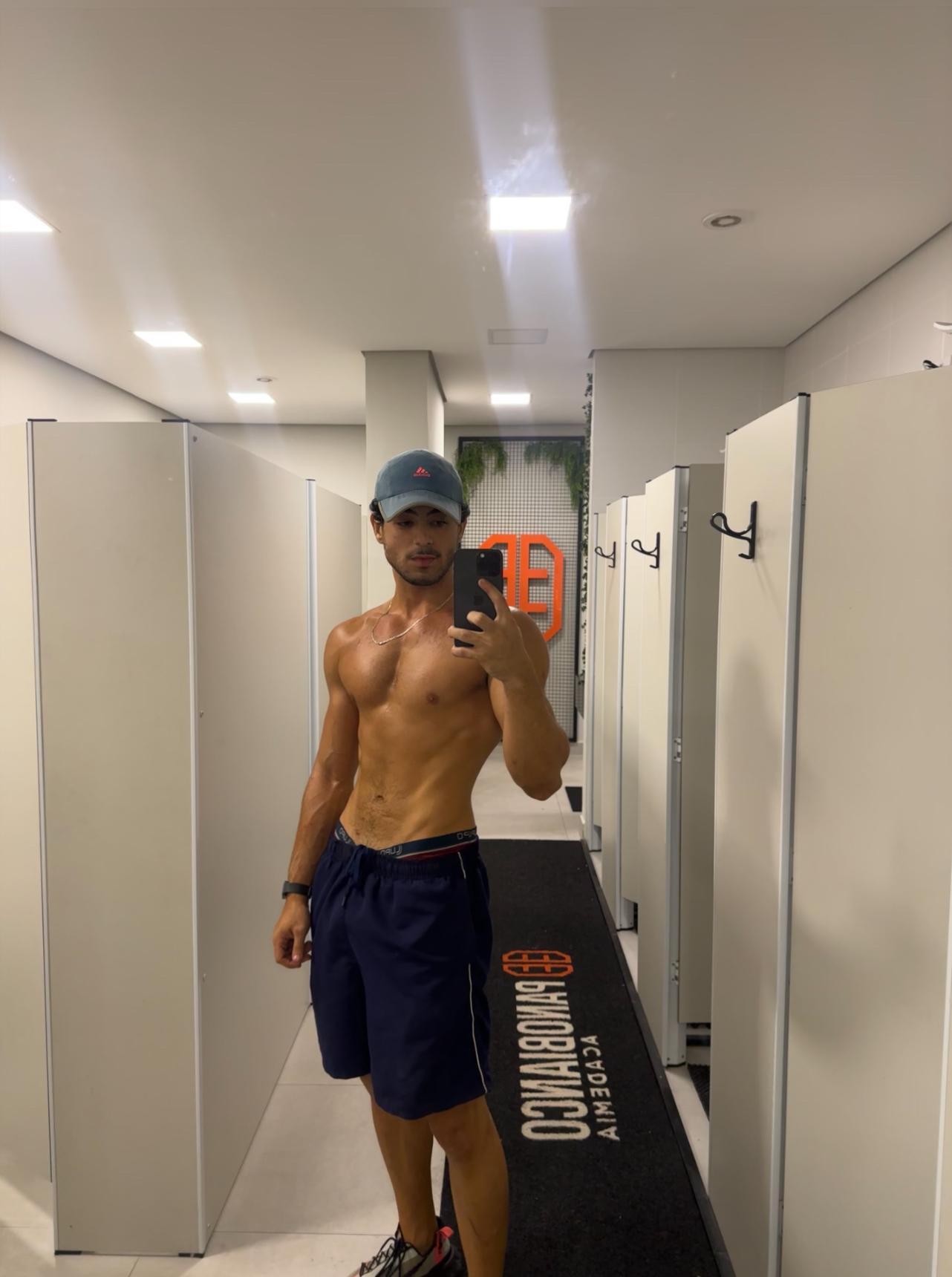 Thomas_FRZ live from Brazil