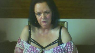 TiffanyMilf live from Germany