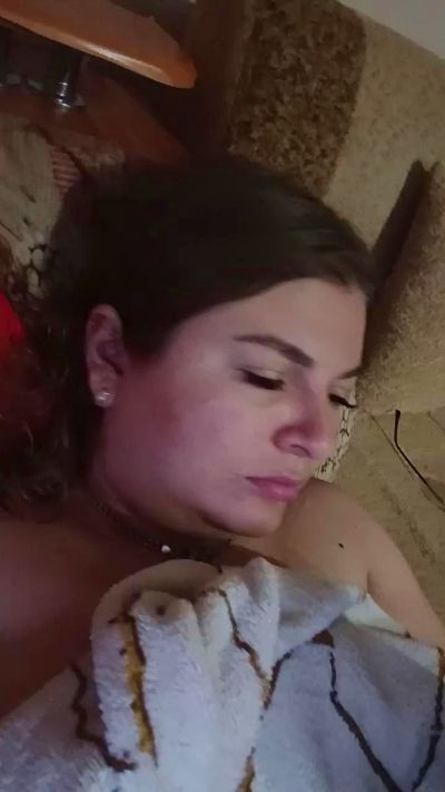 TinaaRina live from United States