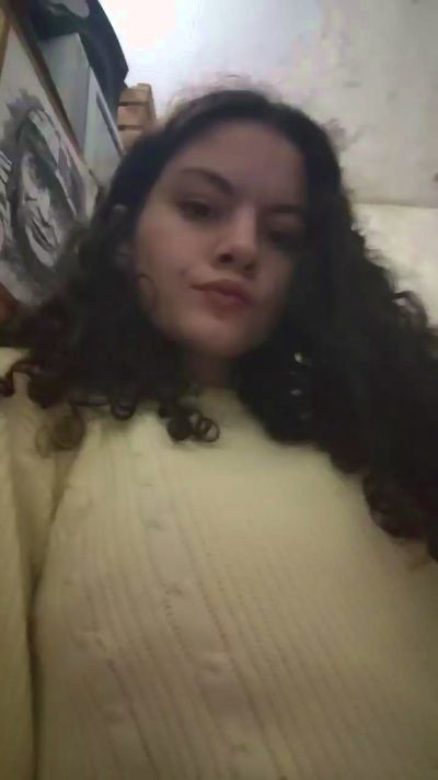 Valentinaazul live from Argentina
