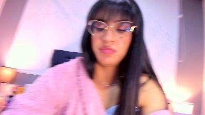 Valentinabaezxc live from United States