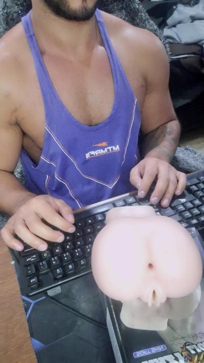 carioca_sexyhot live from Brazil