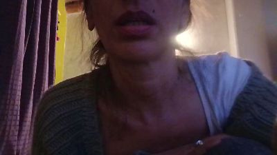 chinitaa333 live from Argentina