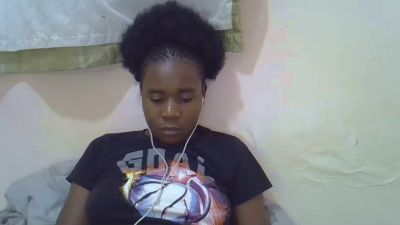 cute_kendra live from Kenya
