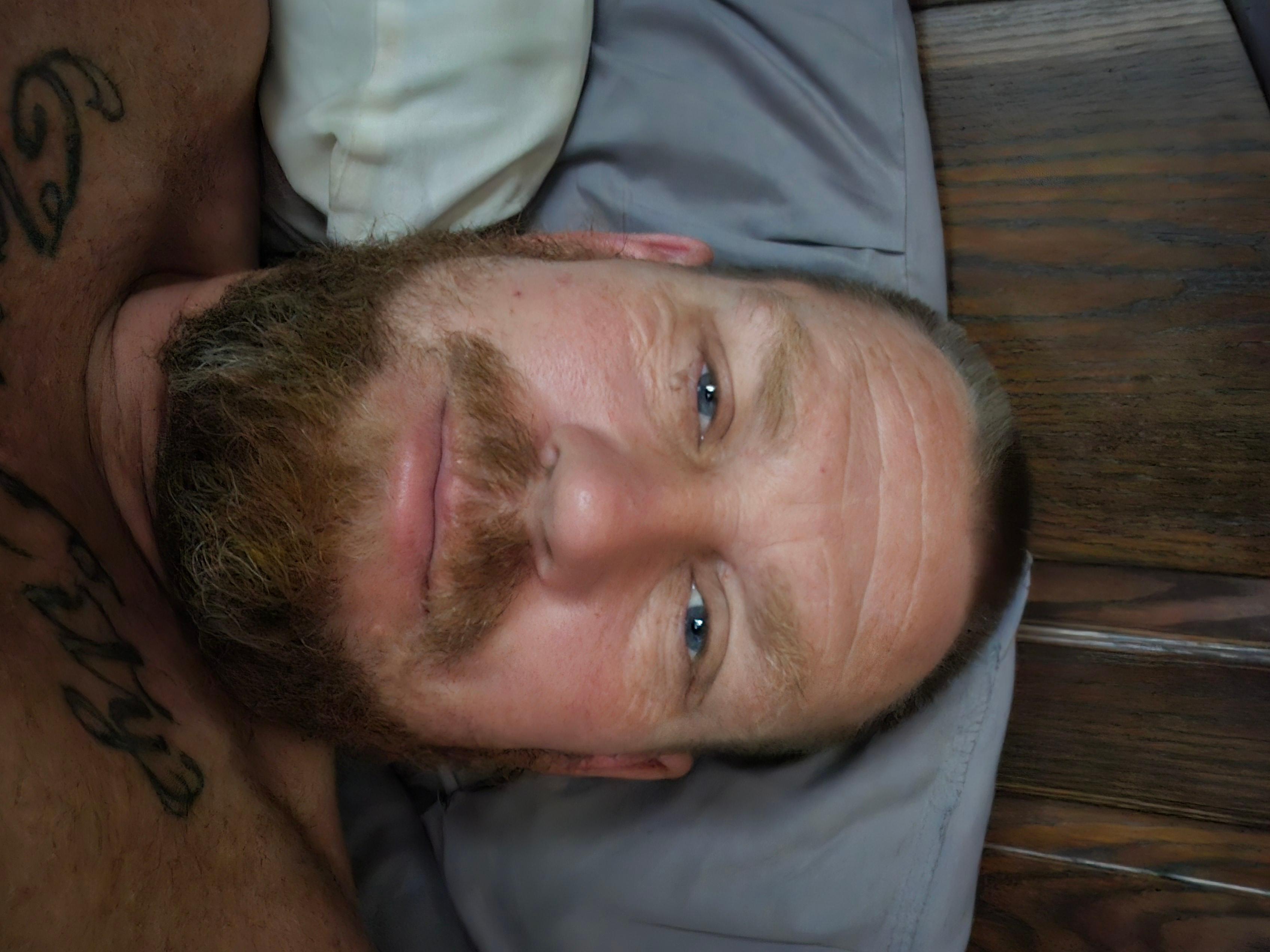 damon831 live from United States