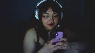 hiddenkxtty live from Chile