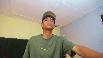 jhos_padill live from Colombia
