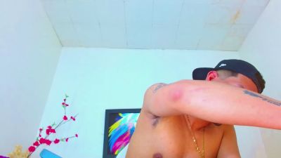 kevin__fox_ live from Colombia