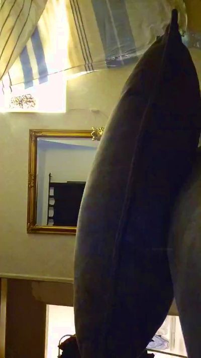 komminmir28 live from Germany