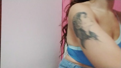 ladyliz0 live from Italy