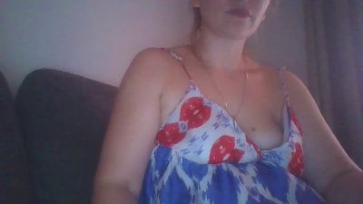 lovesiara1 live from Germany
