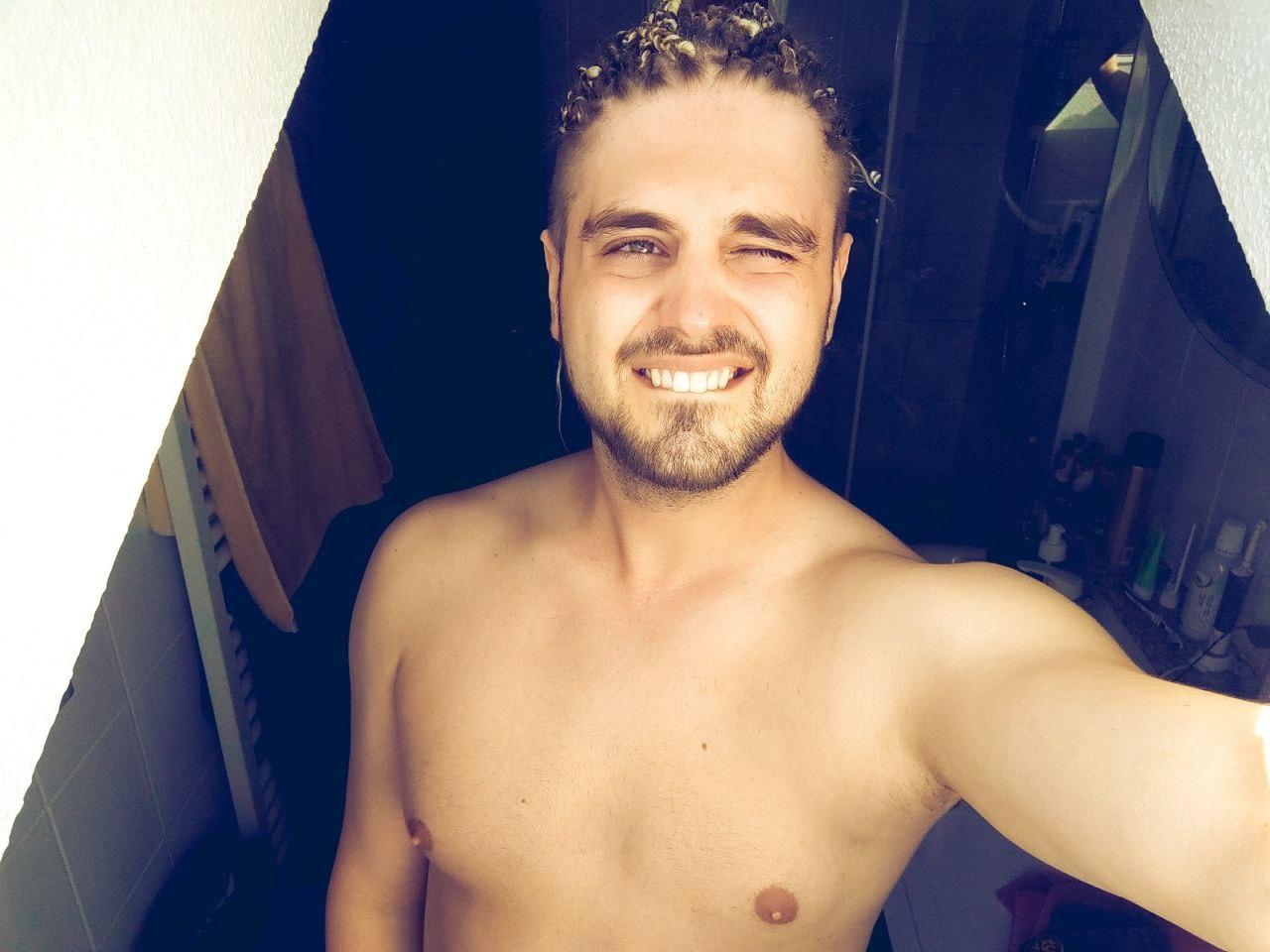 sexyboykiss live from Germany