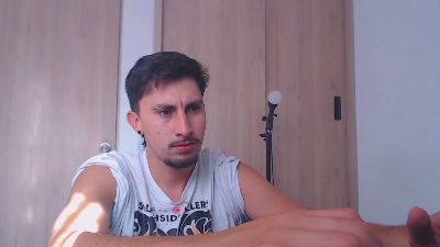 theo_collins live from Colombia