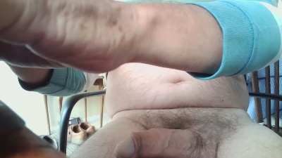 toohung4some live from United Kingdom